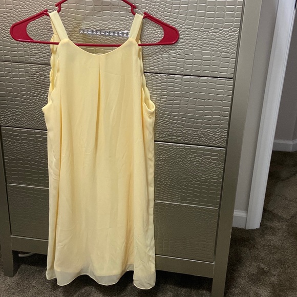 belk Other - This vibrant yellow dress is from belk, it’s a size 14 girls.